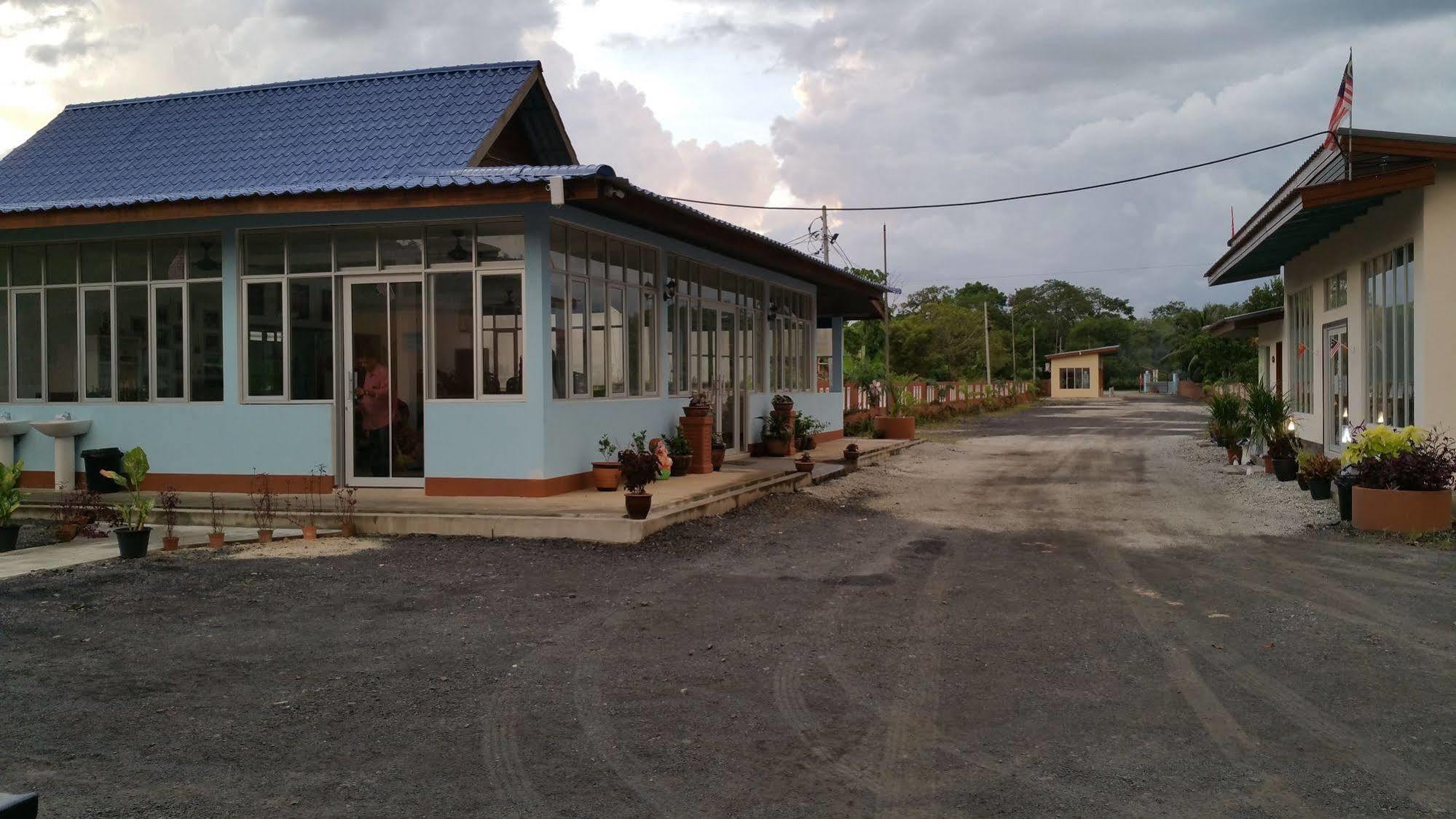 Oyo 44124 De Langkawi Resort And Convertion Centre Ayer Hangat Exterior foto